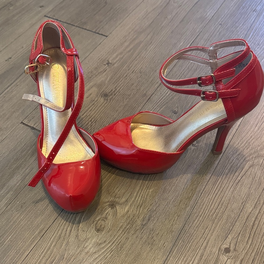 Dream Pairs Red Strappy Heels